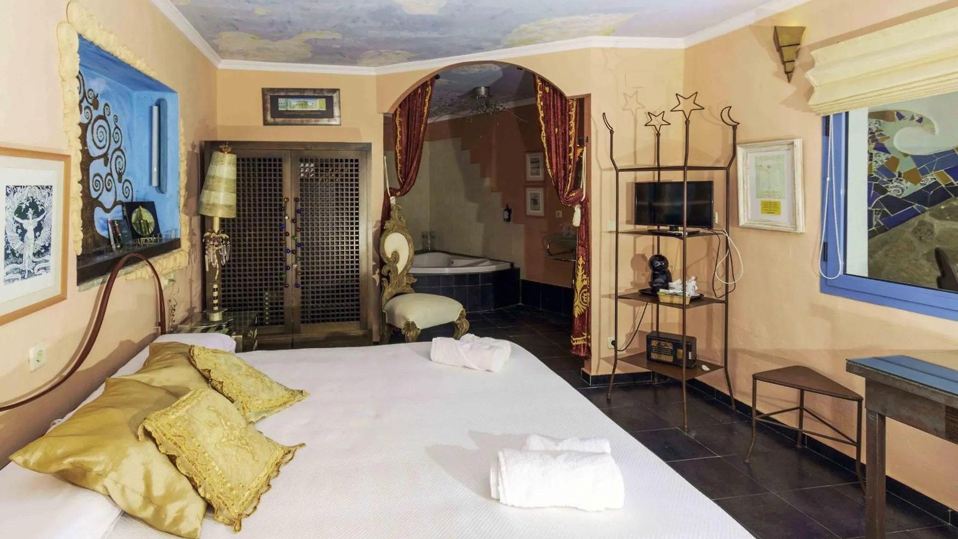 Hotel Utopia Benalup-Casas Viejas 4*,