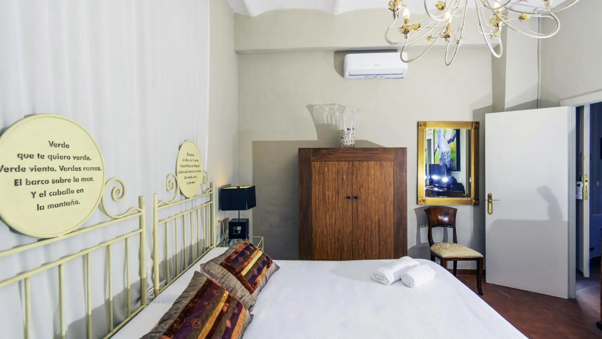 Hotel Utopia Benalup-Casas Viejas 4*,  Spain