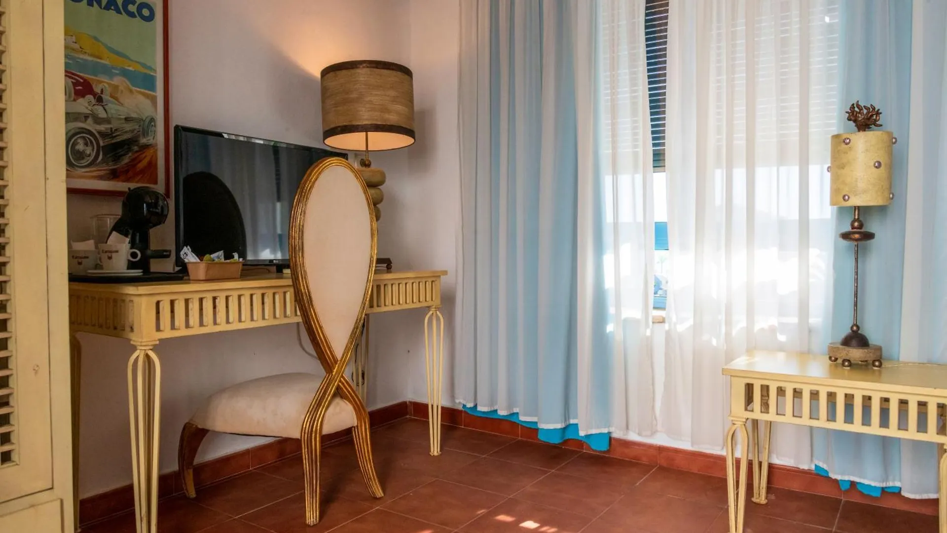 Hotel Utopia Benalup-Casas Viejas 4*,  Spain