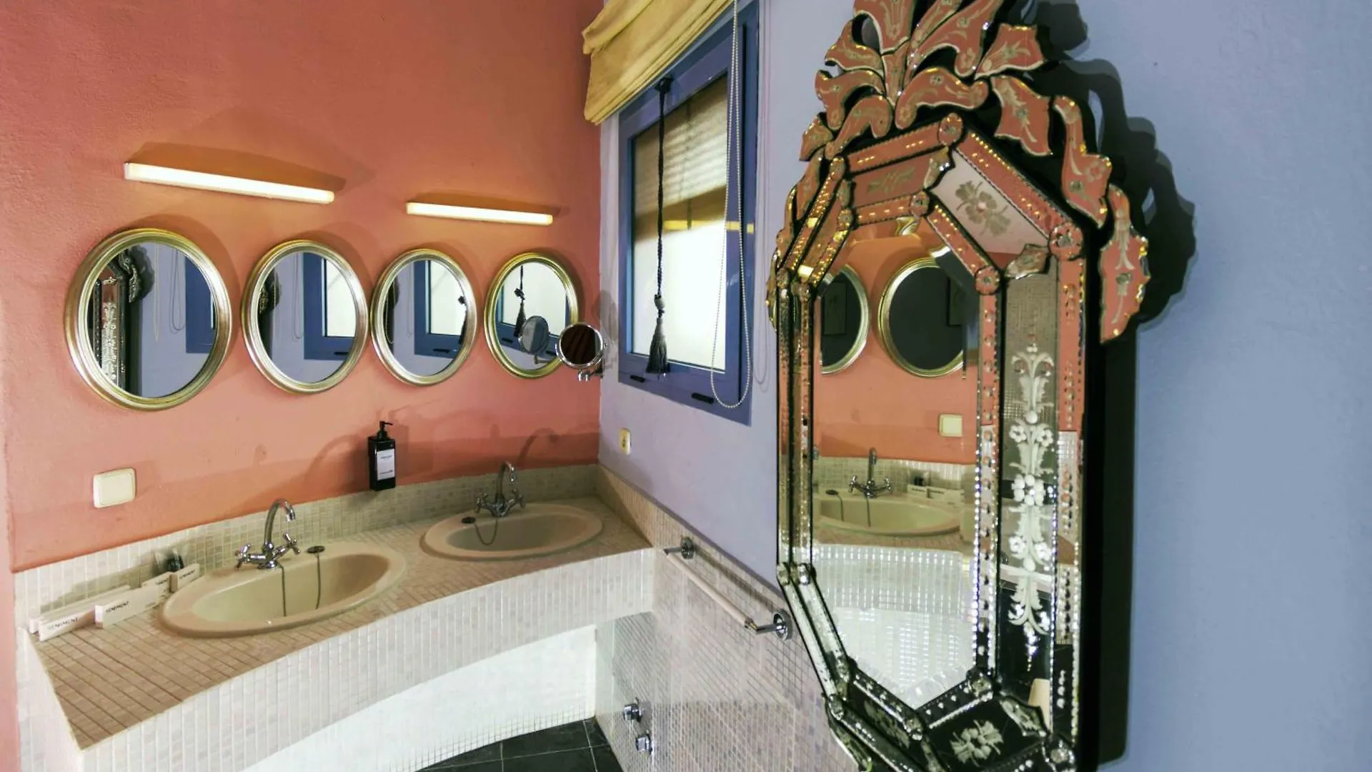 Hotel Utopia Benalup-Casas Viejas